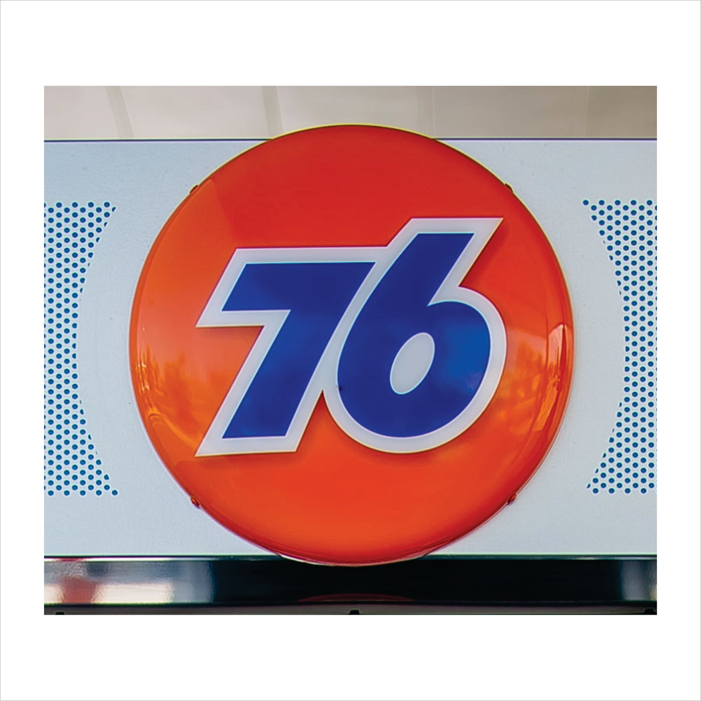 76 | Crest | Valance Logo